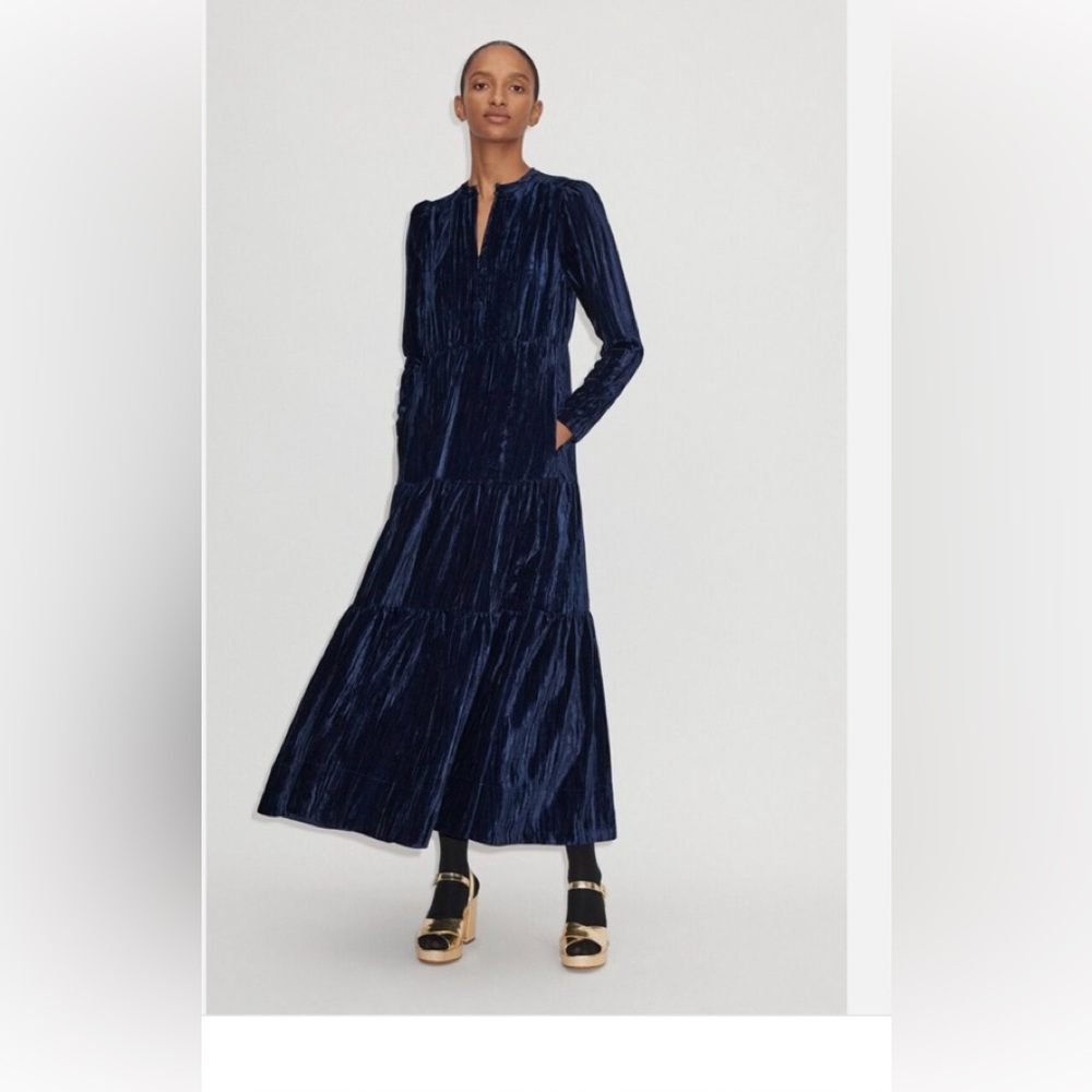 NWT Me + Em navy crushed velvet dress